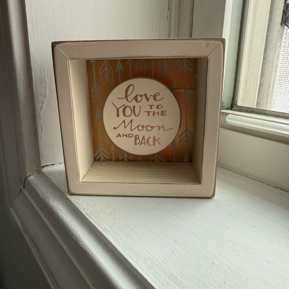 Love You To The Moon and Back wooded sign